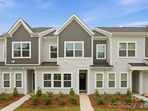 5835 Tuckaseegee Rd #9, Charlotte, NC 28208