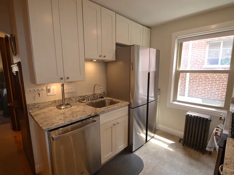 6938 Home St #2 — Photo 10