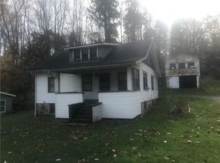 760 E Pike Rd, Indiana, PA 15701