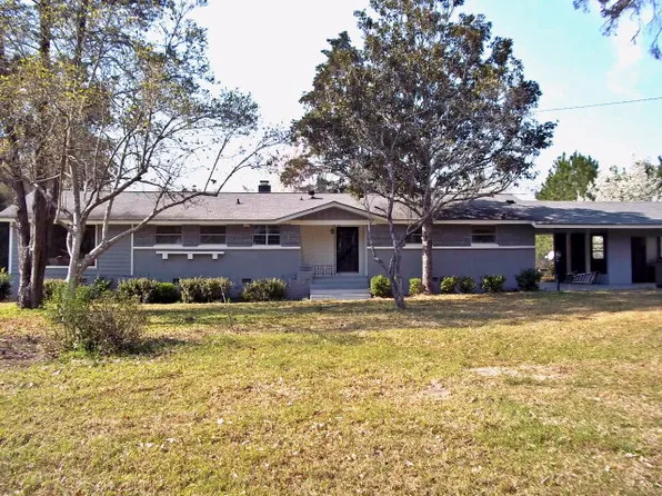 8877 Honeysuckle Rd, Baconton, GA 31716