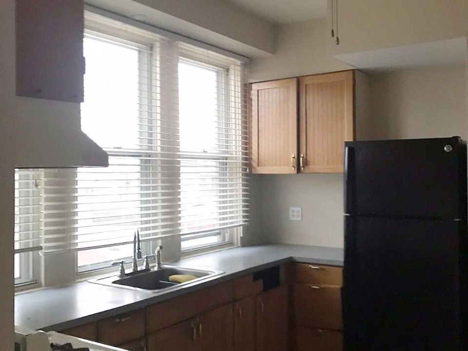 2nd image of 1245 E Sanger St APT 1