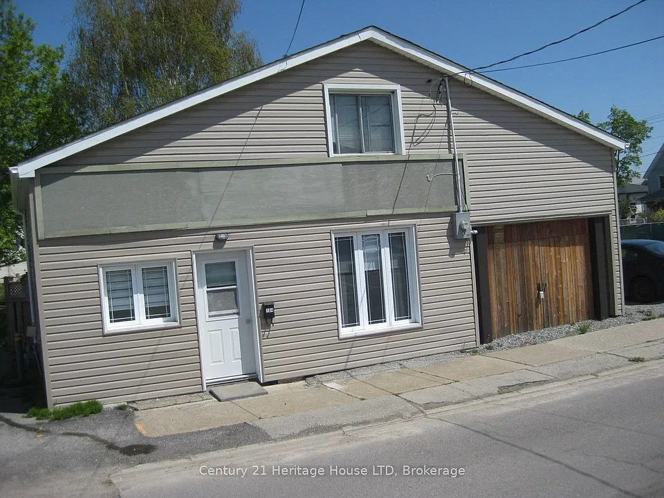 104 Fraser St