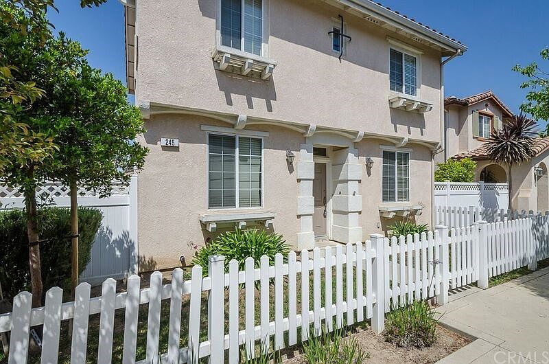 1st image of 245 E Gilea Ct