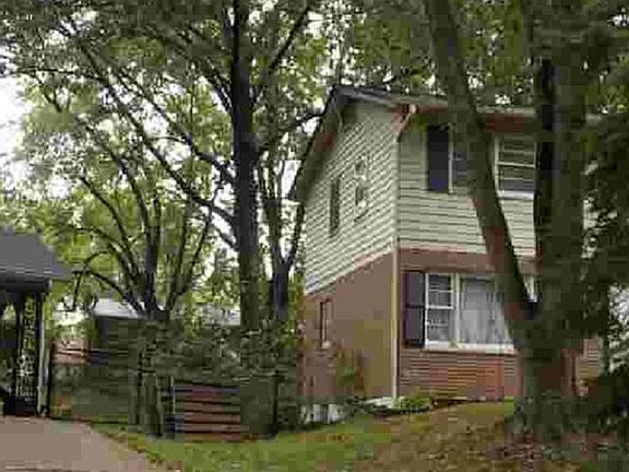 2nd image of 90 Saint Edward Ln