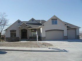 5th image of 3877 Monson Pl