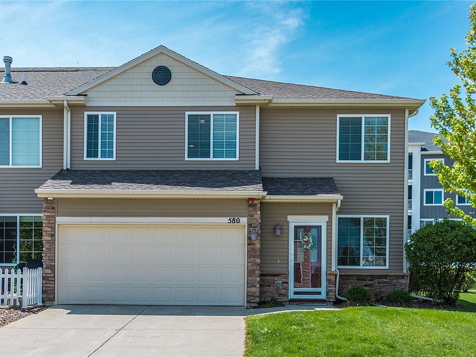 1st image of 580 Villa Ct