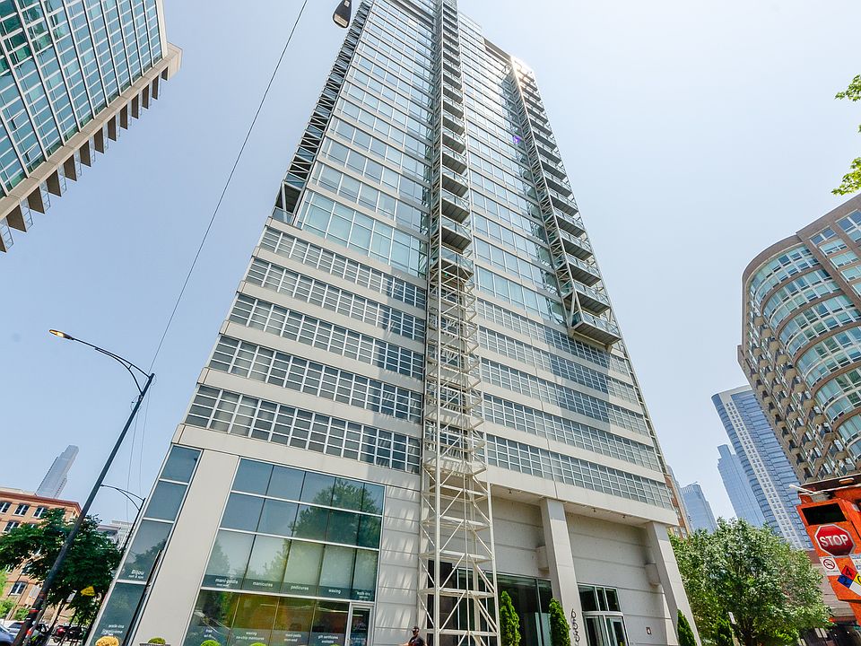 1st image of 653 N Kingsbury St APT 1406
