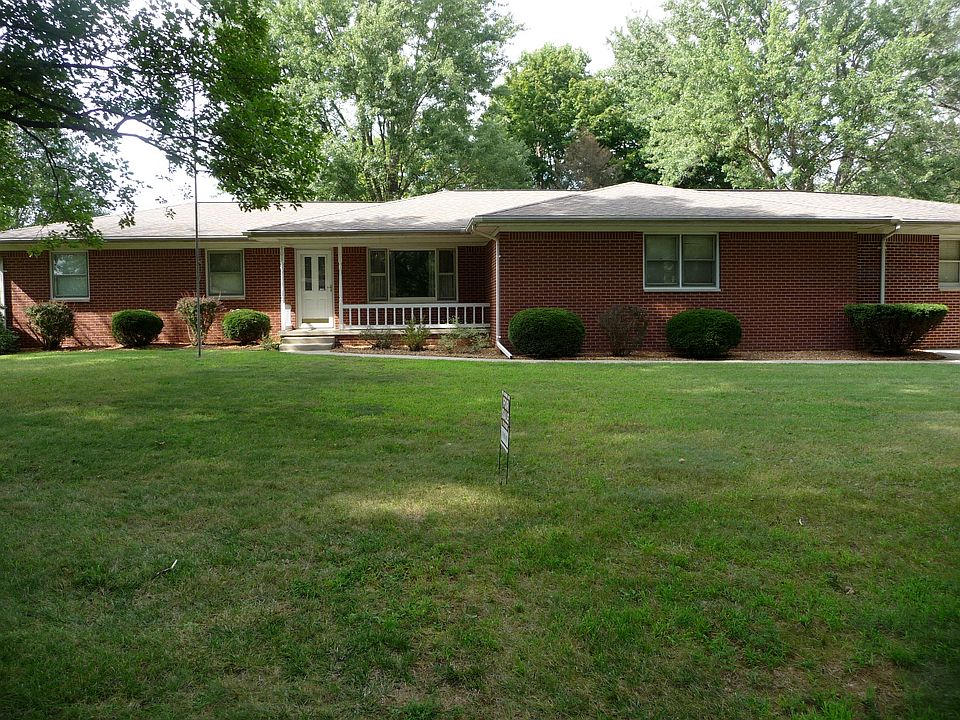 1st image of 801 W Shadybrook Woods Ave