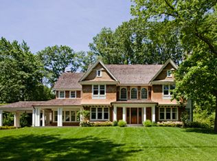 17 Welwyn Rd, Riverside, CT 06878