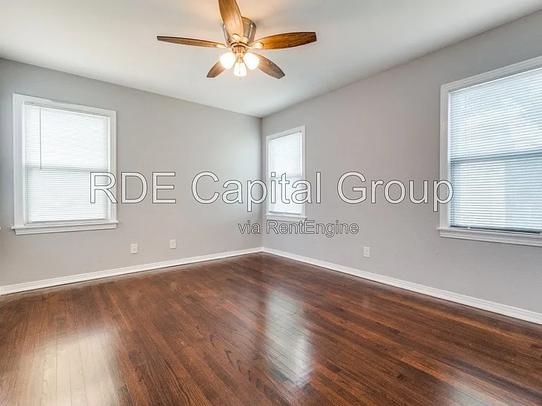 2736 Rolinda Dr — Photo 9