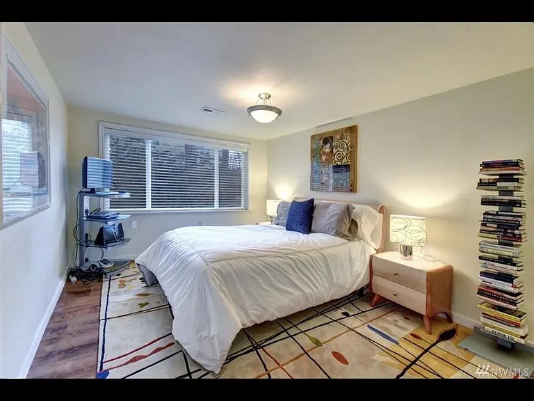 8033 NE 132nd St — Photo 12