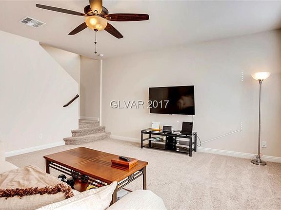 4th image of 121 Forest Crossing Ct