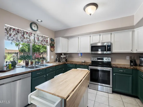 1870 E OAKLAND Street, Gilbert, AZ 85295