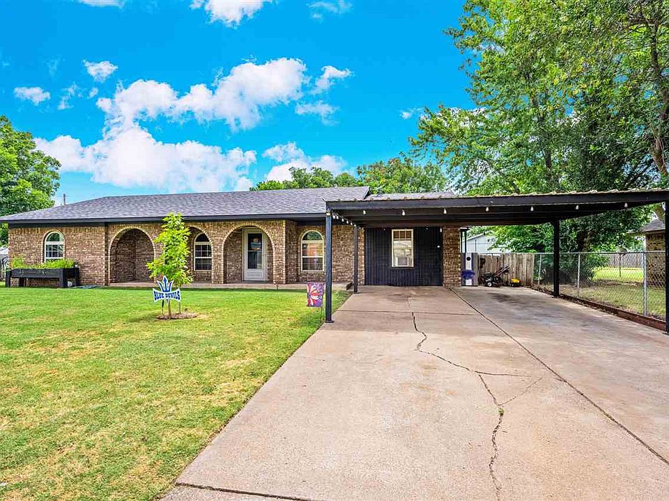 1st image of 110 Liberty Cir