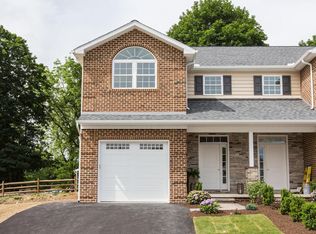 1914 Edington Pl, Lancaster, PA 17603