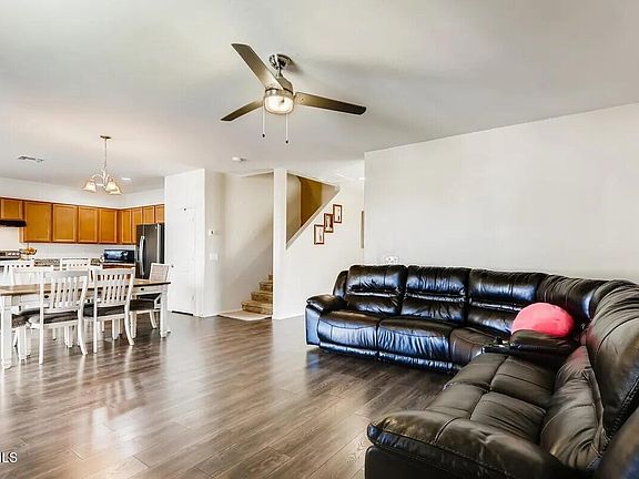 3rd image of 6144 W Freeway Ln