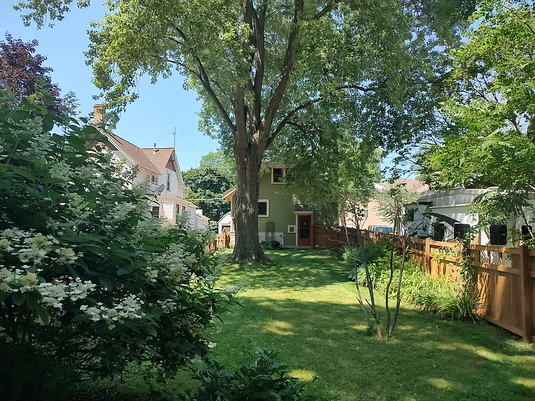 W57N512 Hilbert Ave — Photo 19