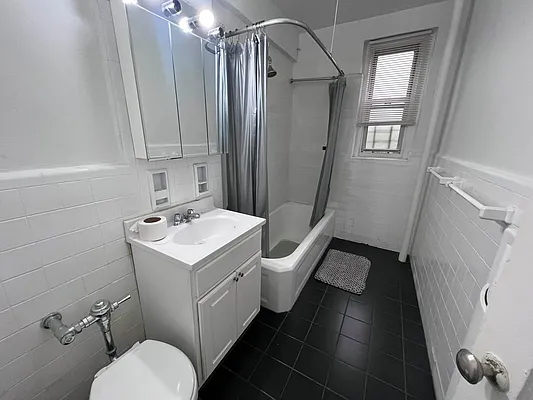 Rented by Real Broker NY LLC | media 6