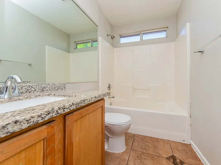 5305 Santa Fe Heights St — Photo 15