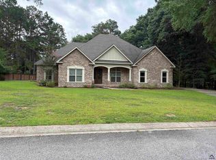 117 Waters Edge Ct, Kathleen, GA 31047