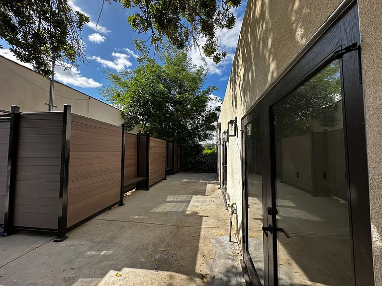 501 1/2 Grand Ave — Photo 13