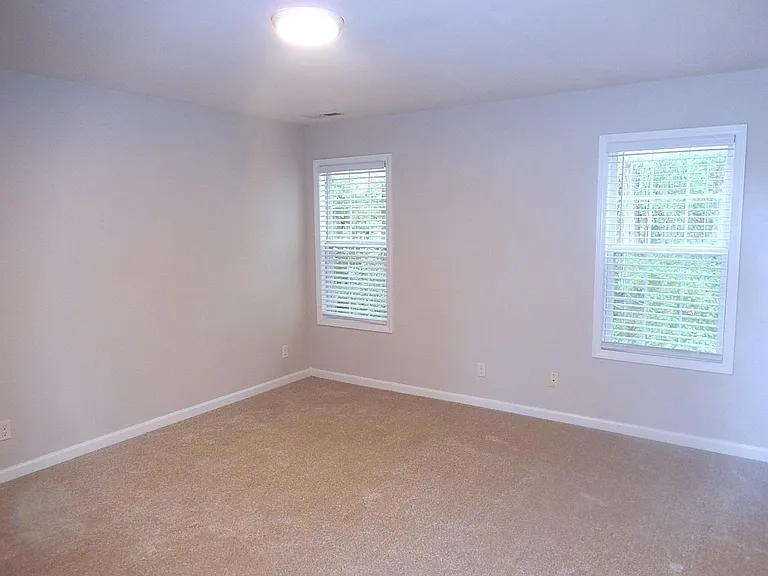 211 Bridgepath Dr — Photo 24