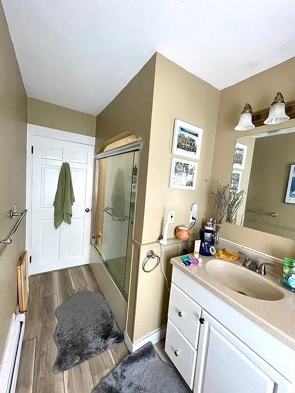 2 bed, 881 sqft, $2,350 — Photo 1