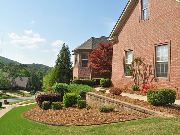 Lanscaped front yard