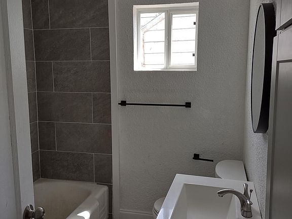 4th image of 1005 San Benito Dr