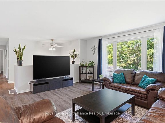 5th image of 3526 Harmony Rd