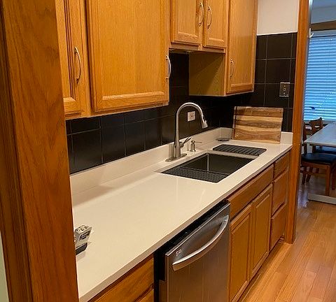5th image of 5130 N Albany Ave APT 107