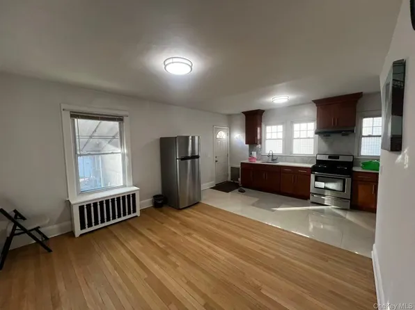 27-30 165th Street, Flushing, NY 11358