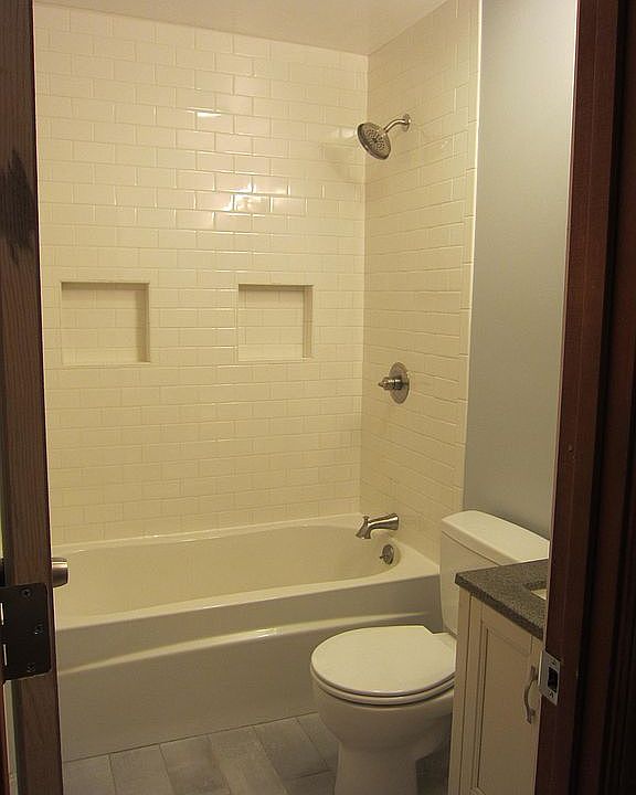 1st image of 16801 S Cogan Dr