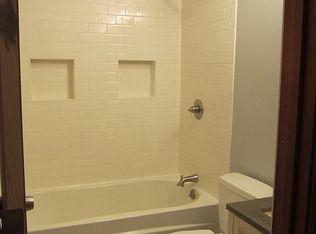 16801 S Cogan Dr, Independence, MO 64055