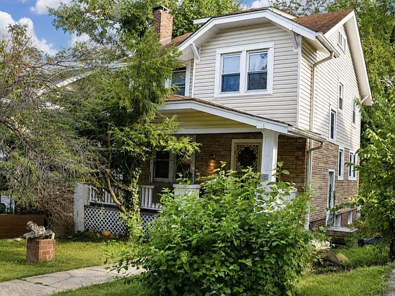 2nd image of 1435 Monroe St NE