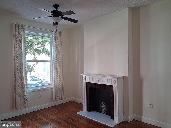 4th image of 627 Miller St