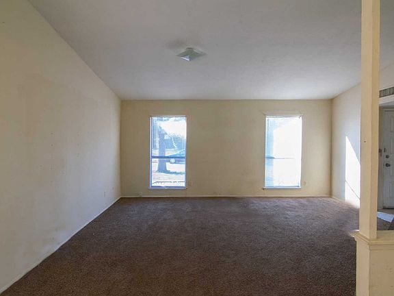 4th image of 617 Via Del Sur