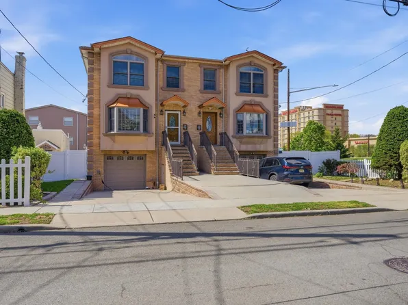 861 Hudson Avenue image 1 of 46