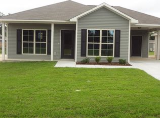10822 Moss Pointe Dr, Denham Springs, LA 70726