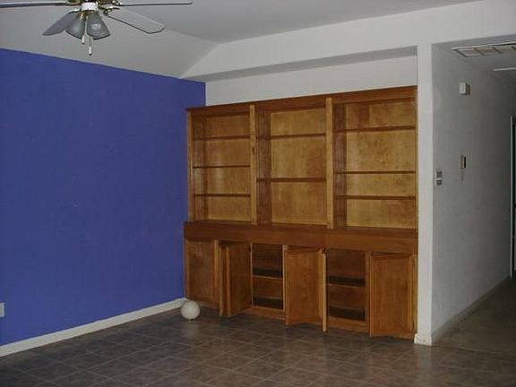 4th image of 906 Garwood St