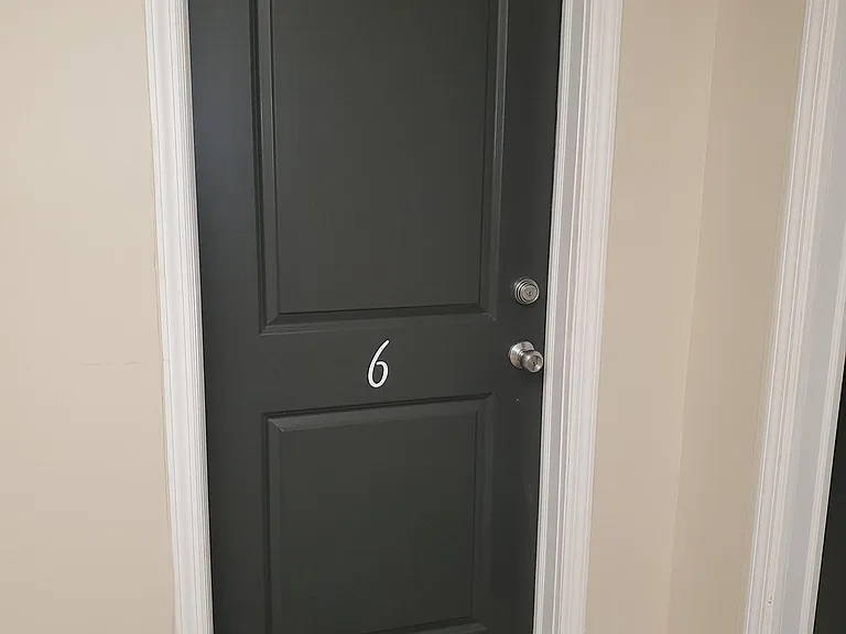 363 Elwood Ave #6 — Photo 3