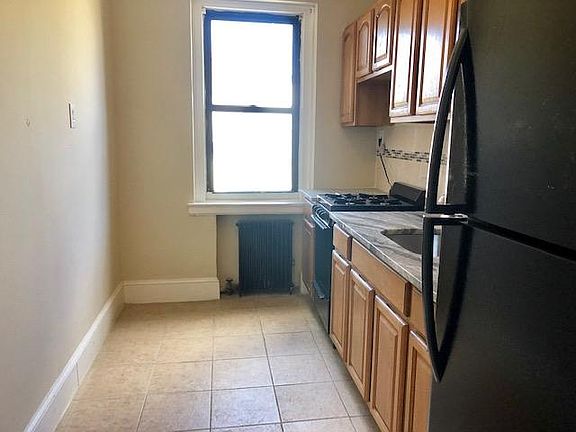 3rd image of 67 Lenox Ave APT 3F