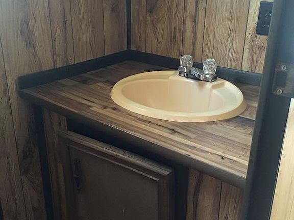 4th image of 111 Shelbie Ln