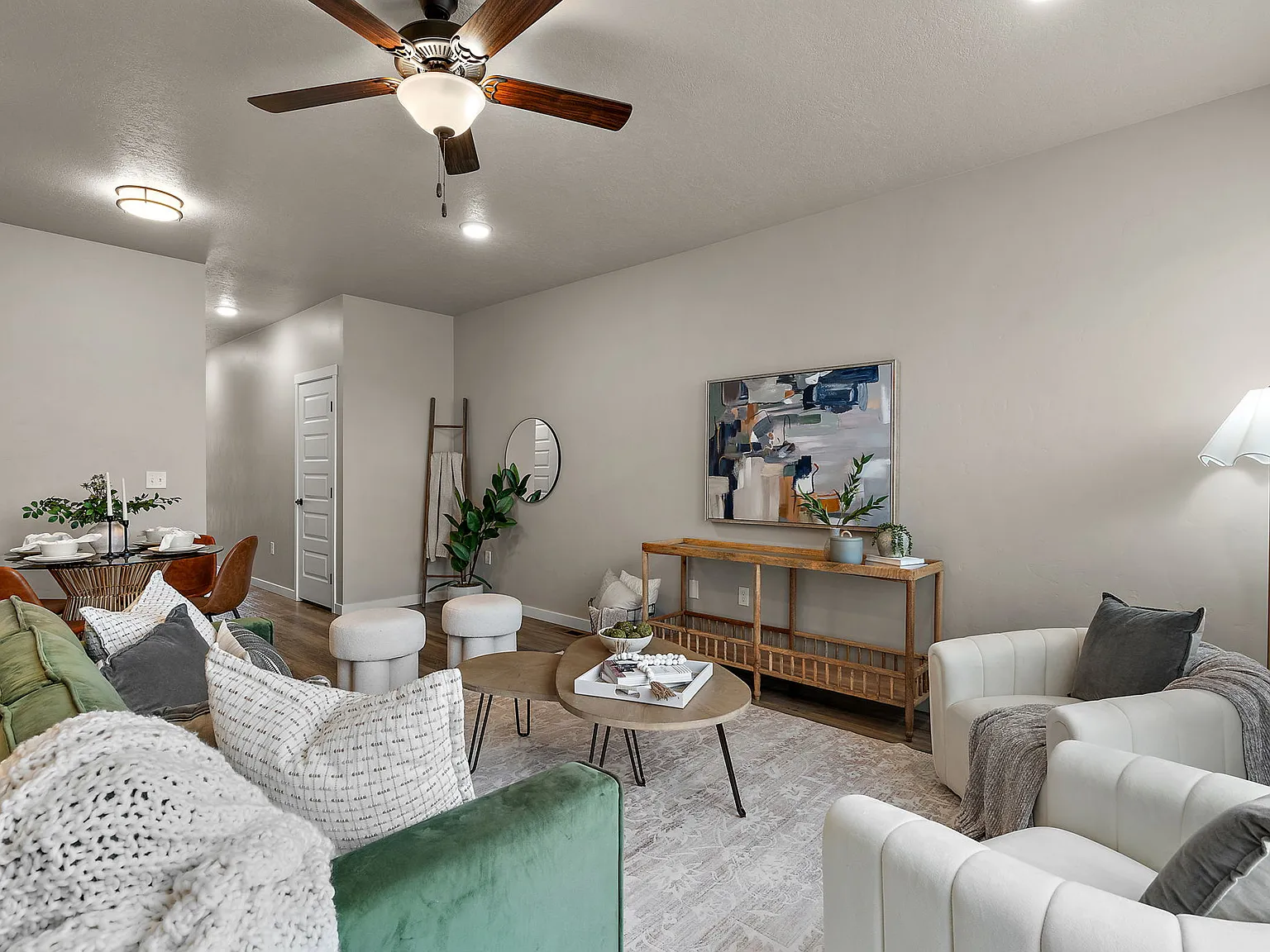3 bed, 2.5 bath, 1656 sqft, $2,100 — Photo 4