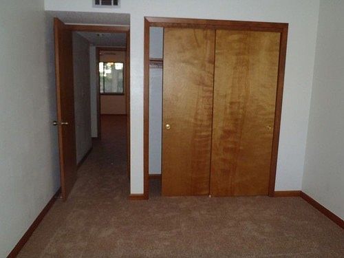 2nd image of 1025 Alderwood Way