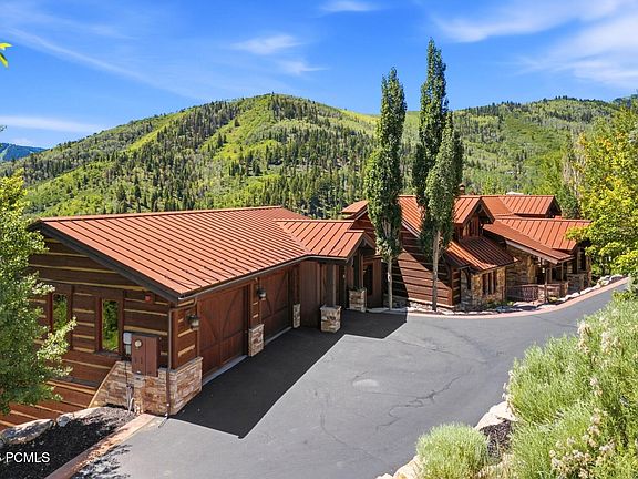 3rd image of 4905 Bear View Dr