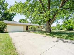1738 Maiden Ln, Saint Joseph, MI 49085