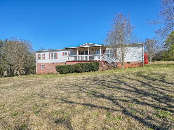 1231 Foster Rd, Inman, SC 29349