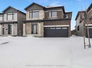 76 Big Dipper St, Ottawa, ON K4M 0L8