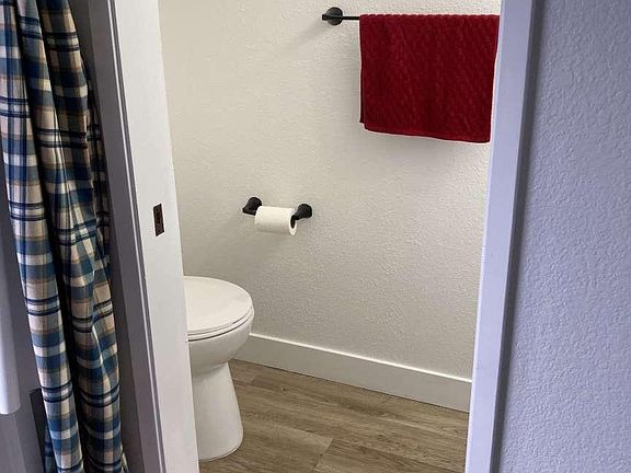 5th image of 8086 Briar Ridge Ln